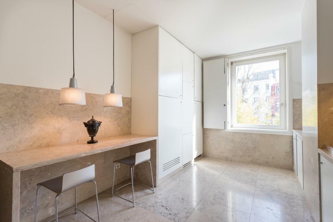 Апартаменты Flh Chiado Design Flat Лиссабон Экстерьер фото